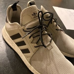 ADIDAS BLACK GRAY WHITE MENS US SIZE 10.5 SNEAKERS